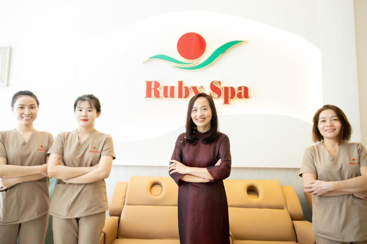 Ruby Hotel โฮจิมินห์ซิตี้ ภายนอก รูปภาพ