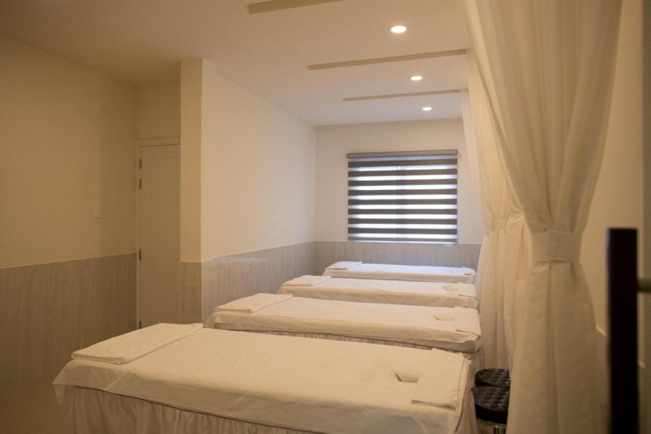Ruby Hotel โฮจิมินห์ซิตี้ ภายนอก รูปภาพ