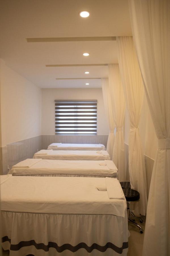 Ruby Hotel โฮจิมินห์ซิตี้ ภายนอก รูปภาพ