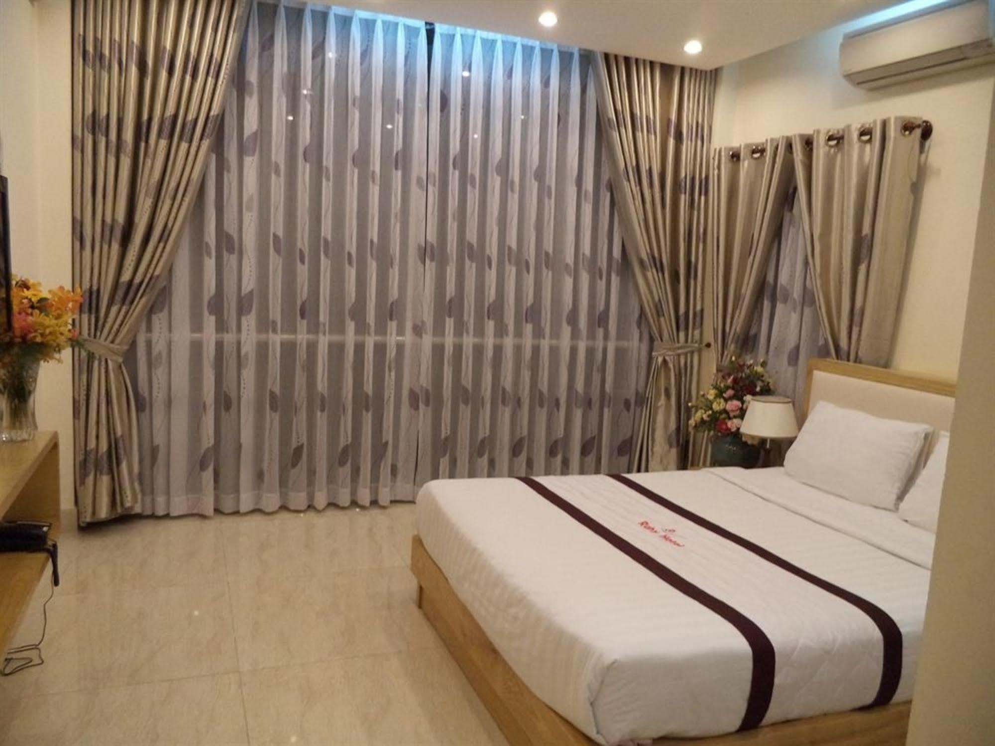 Ruby Hotel โฮจิมินห์ซิตี้ ภายนอก รูปภาพ
